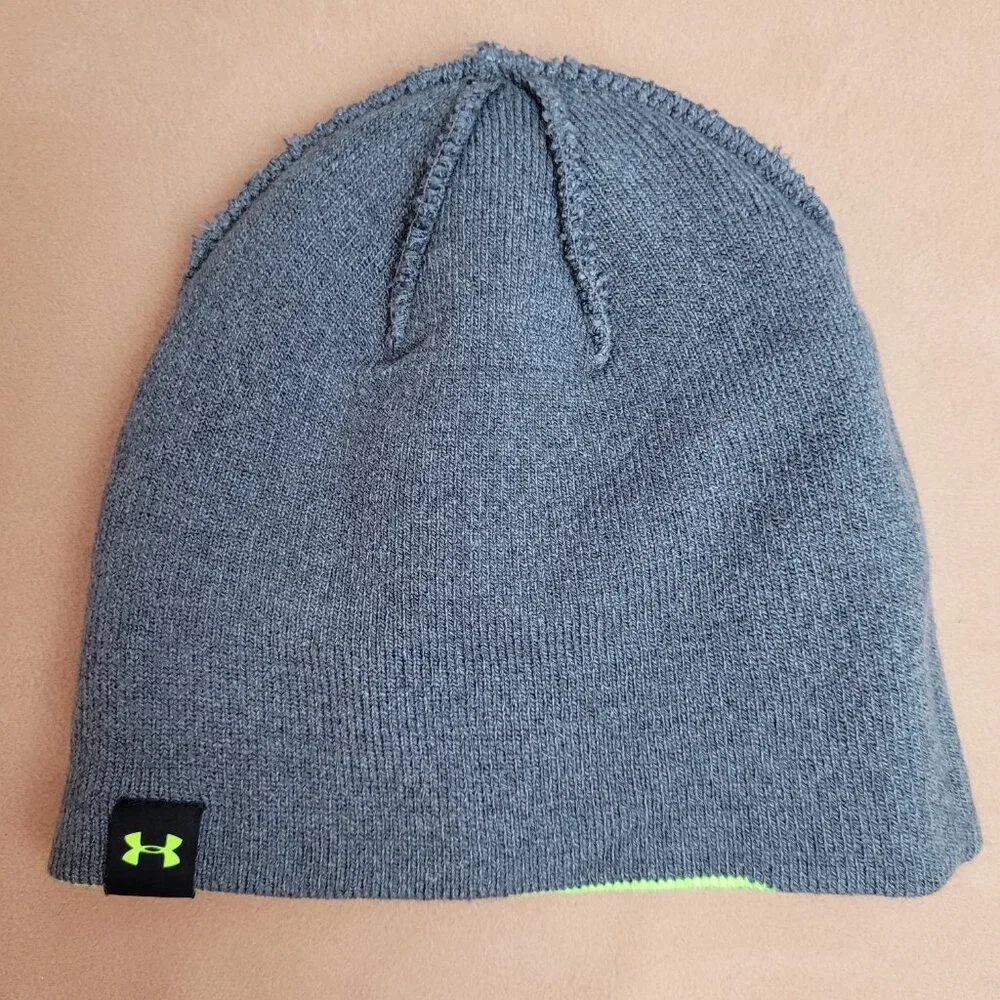 Under Armour Hat boys 4-6 Knit beanie gray green black sporty grunge skater logo